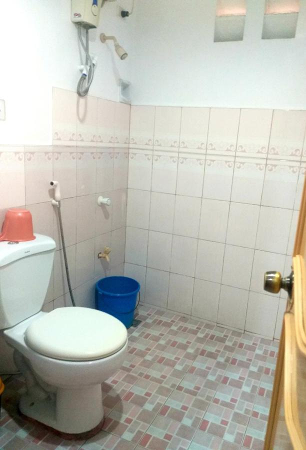 Sola Eleganza Apartelle Quezon City Exterior photo